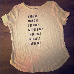 Old Navy Graphic Curved-Hem Tee